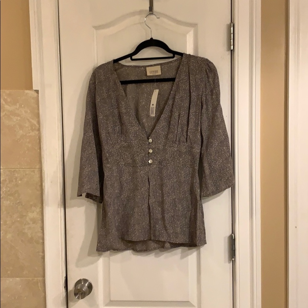 Patterned Flowey Top - Picture 2 of 4